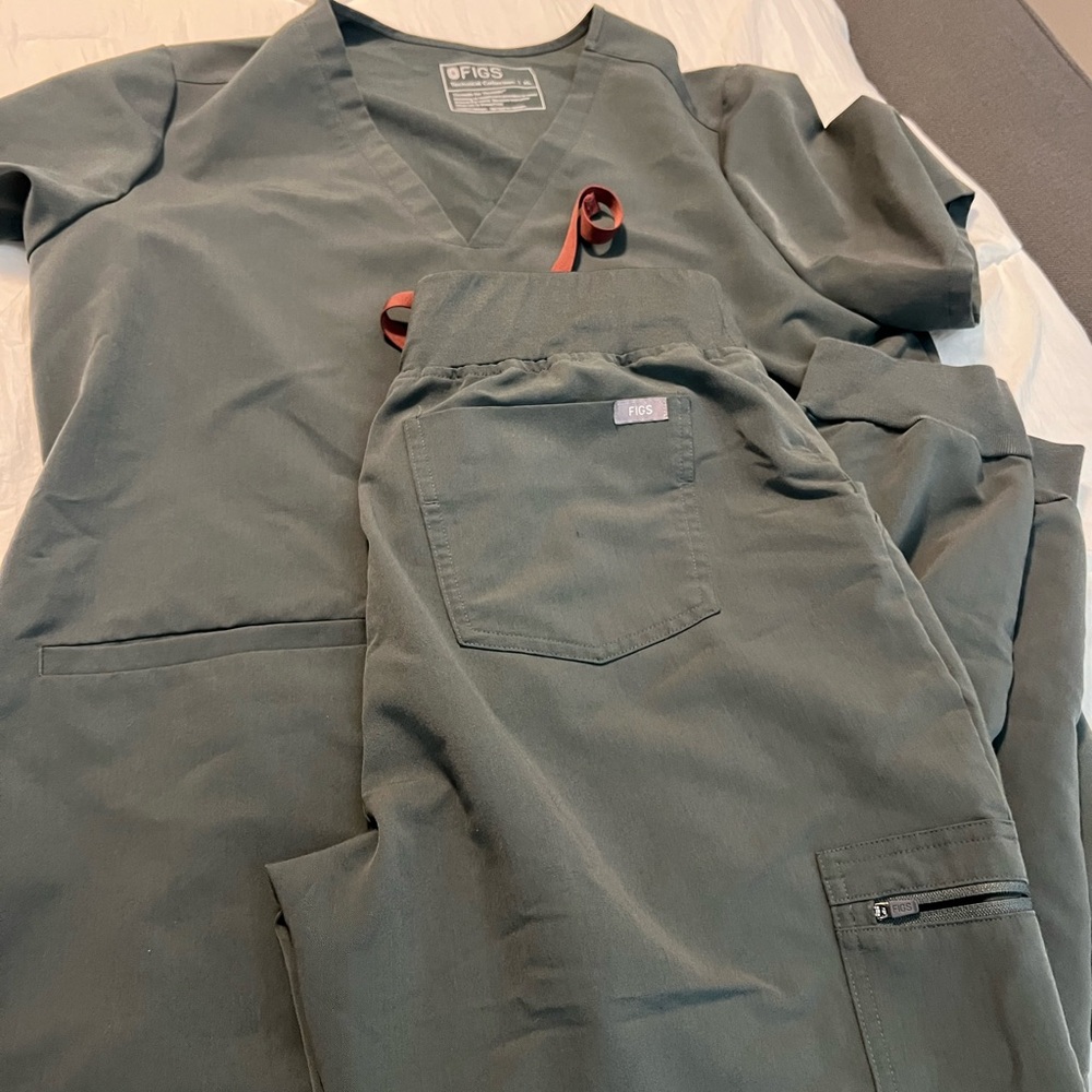 Figs grey scrubs